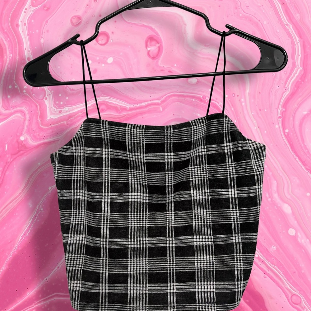 Popular 21 Black White Plaid Spaghetti‎ Strap Top Medium